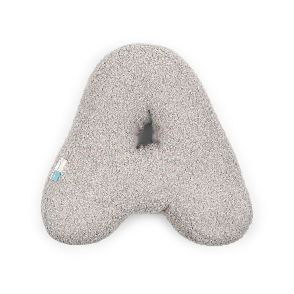 Buchstabe bouclè natur