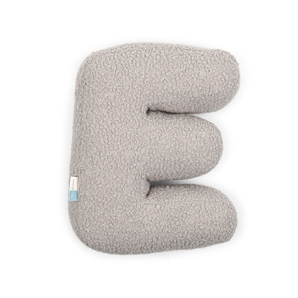 Buchstabe bouclè natur